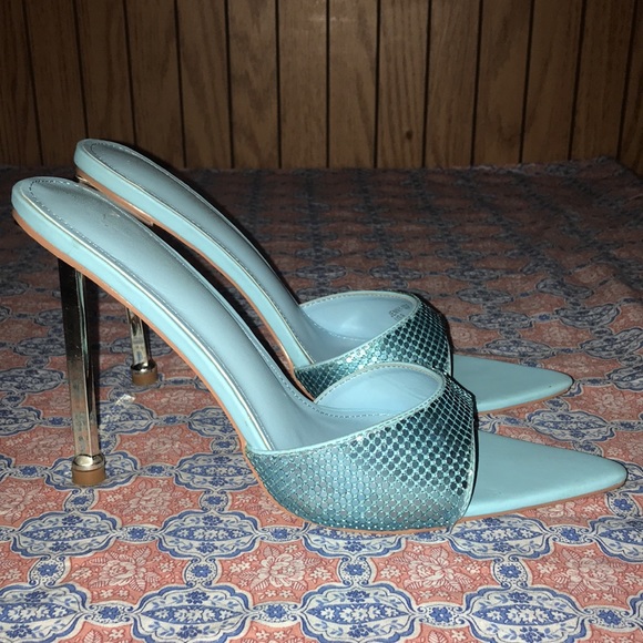 Light blue & gold open toe heels - Picture 4 of 10